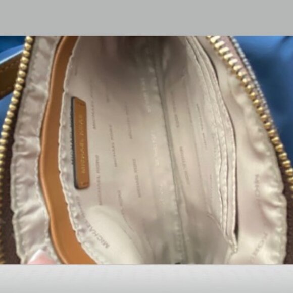 Michael Kors Monogram Mini - Picture 4 of 4